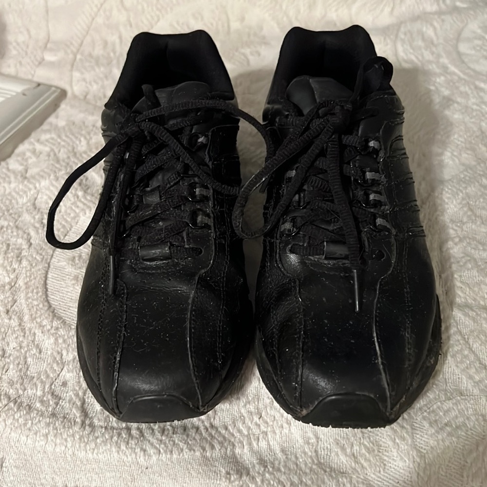 Dr Scholls “no skid” shoes 7.5